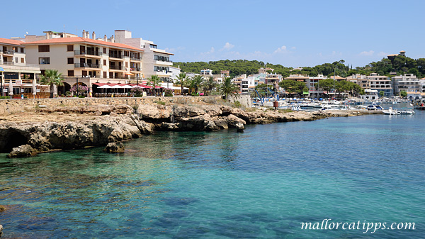 Kristallklares Wasser in Cala Ratjada