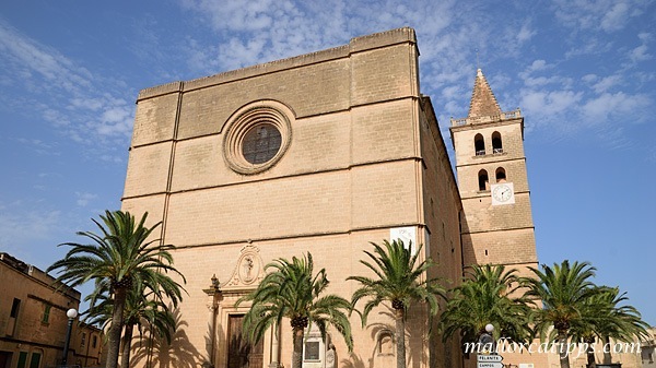 Die Pfarrkirche Senyora de Consolació in Porreres